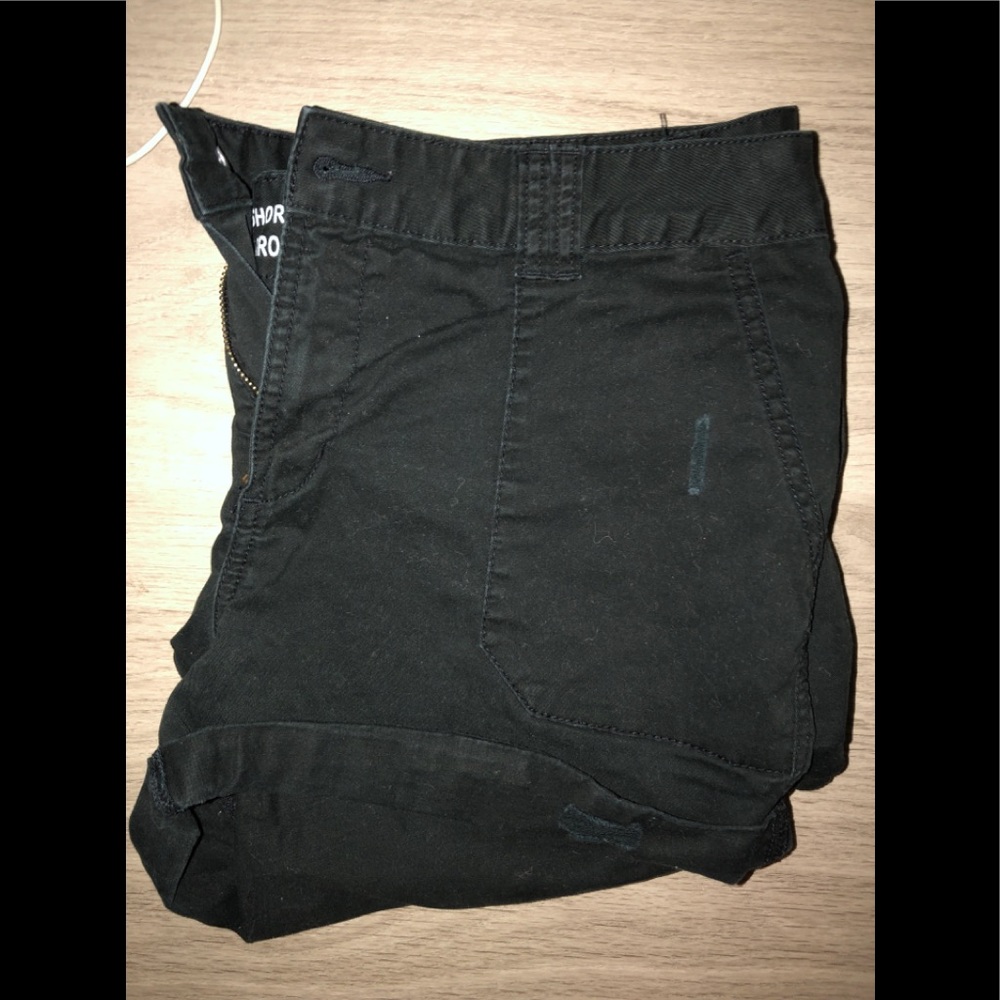 Mossimo black shorts